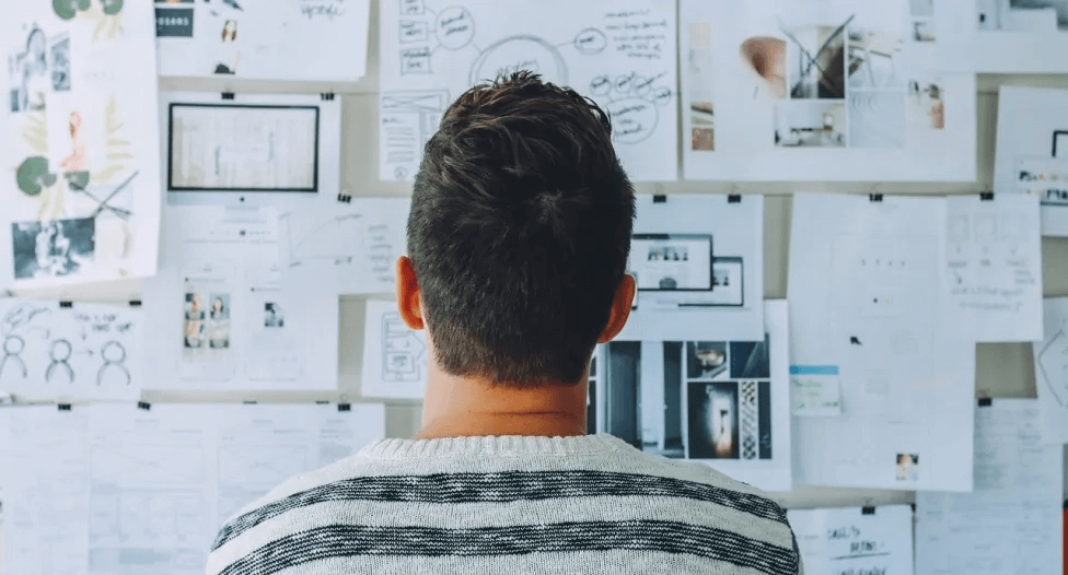 Czym się różni Agile od Scrum?