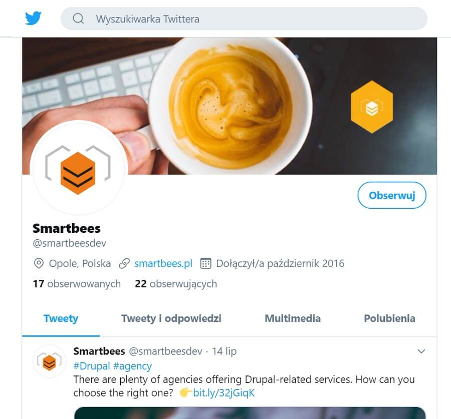 Single page application - przykład Twitter Single page application - Twitter